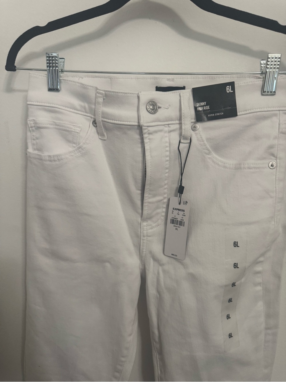 Express White Women’s Skinny Jeans